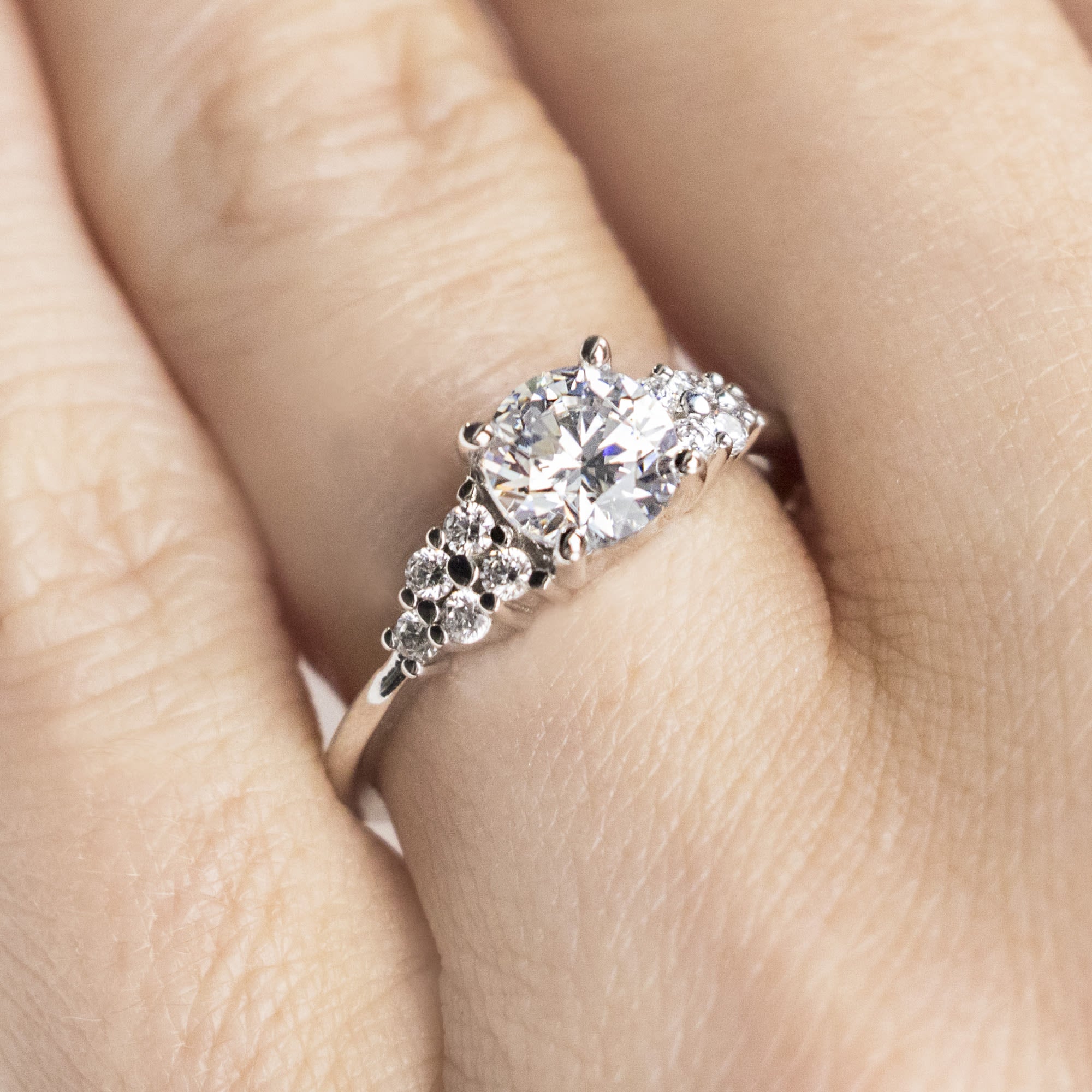 Brilliant Round Cut Moissanite Engagement Ring