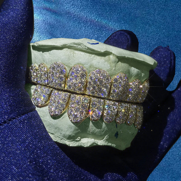 Fully Iced Out VVS1 Moissanite Customized Grillz