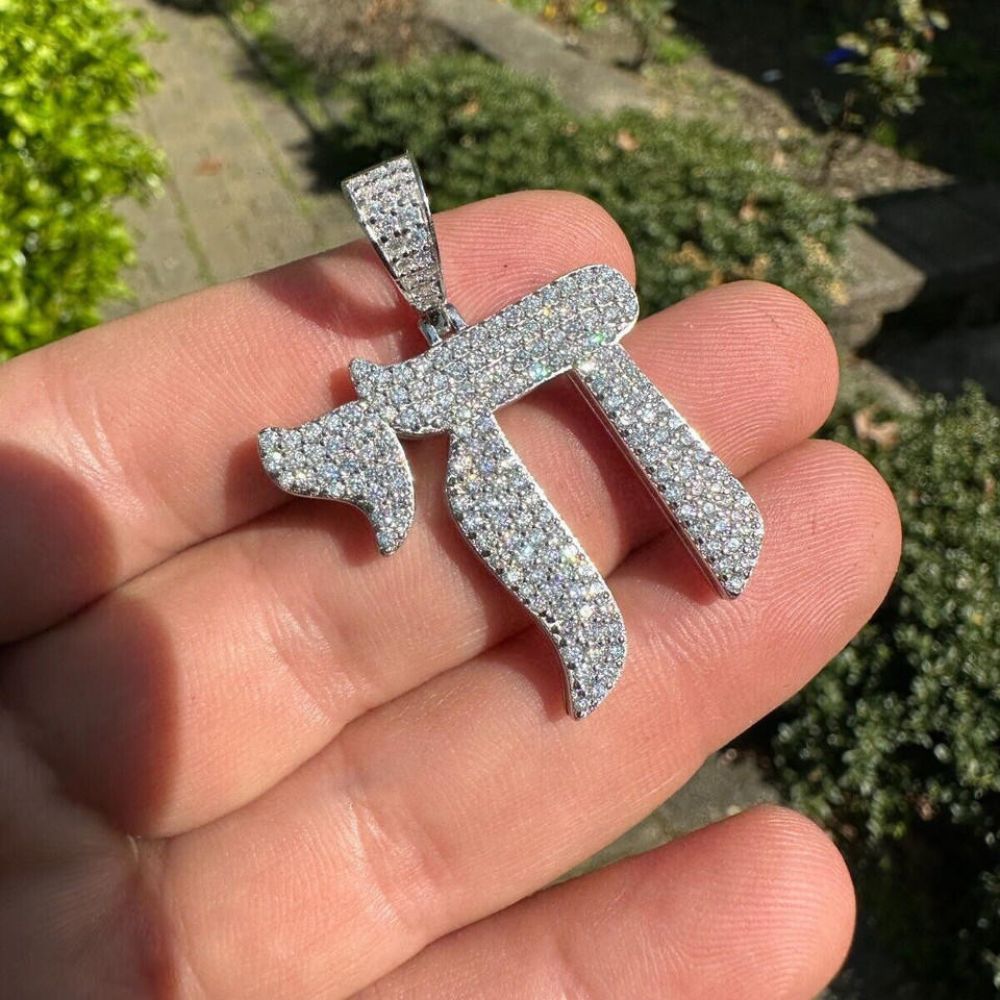 Chai Hebrew Iced Out Moissanite Hip Hop Pendant