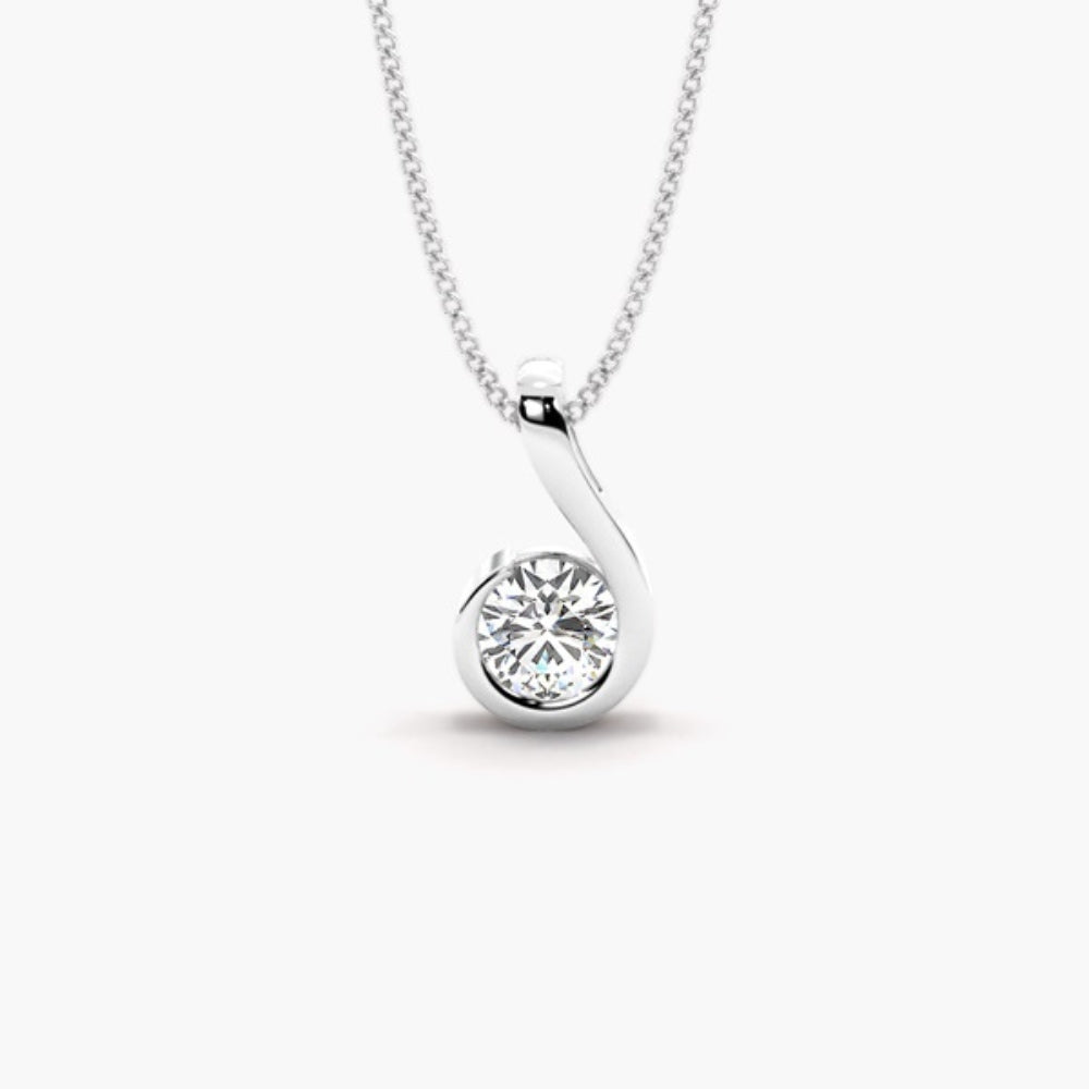 VVS1 Moissanite Round Cut Solitaire Pendant