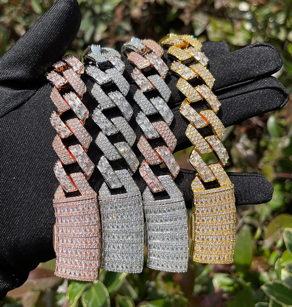 VVS1 Moissanite Iced Out Classic Link Cuban Bracelet
