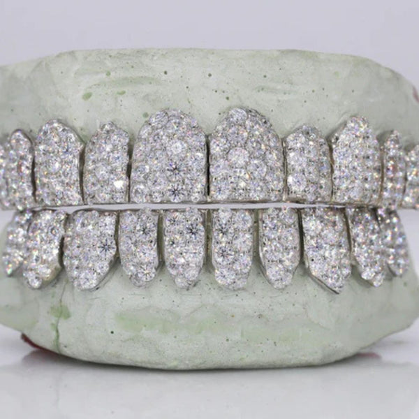 VVS1 Moissanite Fully Iced Out Teeth Grillz
