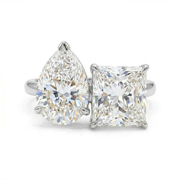 Pear & Princess Cut Toi et Moi Lab Grown Diamond Engagement Rings