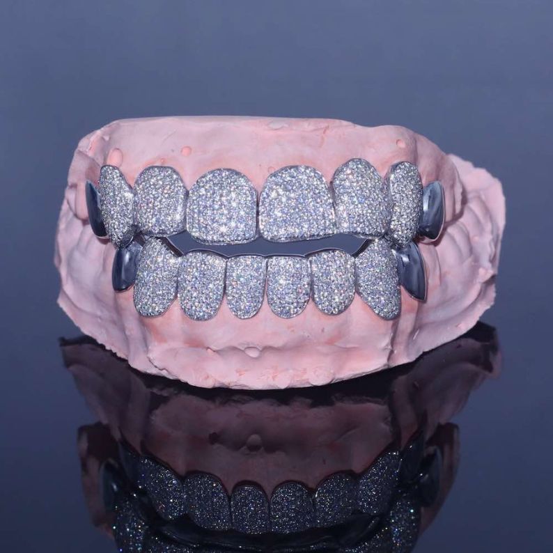 Iced Out Moissanite Elegant Grillz