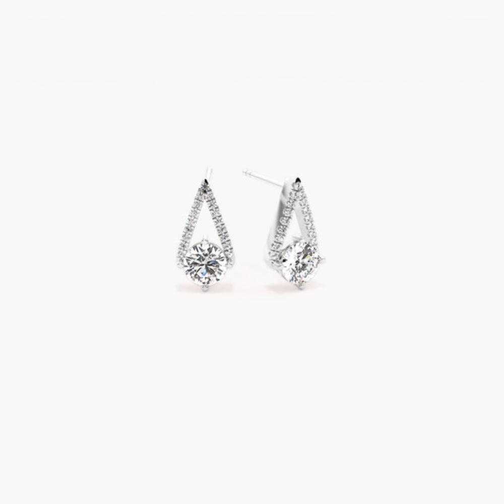 VVS1 Moissanite Round Cut Stud Earring For Women
