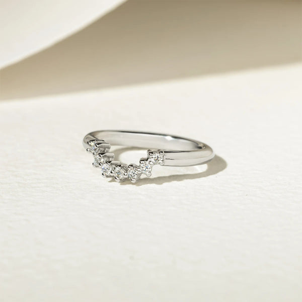 Moissanite Round Cut Curved Style Wedding Band For Women