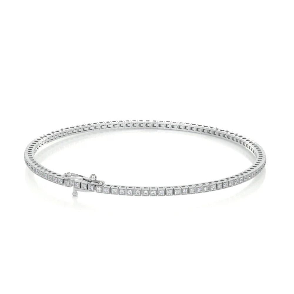 Colorless Round Cut Moissanite Bracelet For Valentine Day Gift