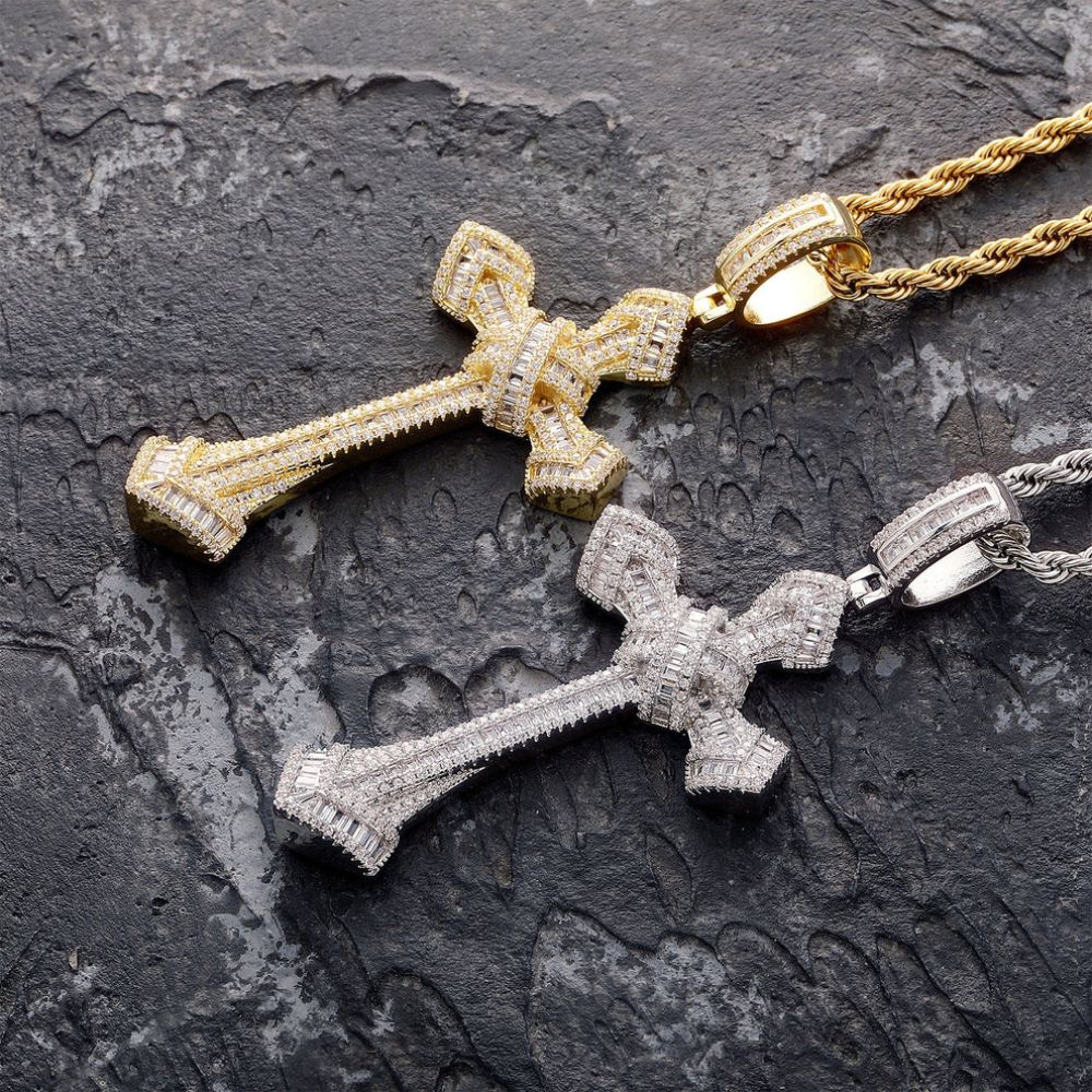 Moissanite Diamond Iced Out Cross Pendant For Men's