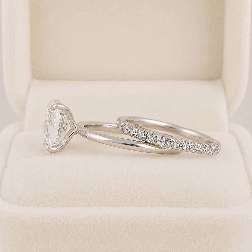 Lab Grown Diamond Oval Cut Solitaire Bridal Ring Set