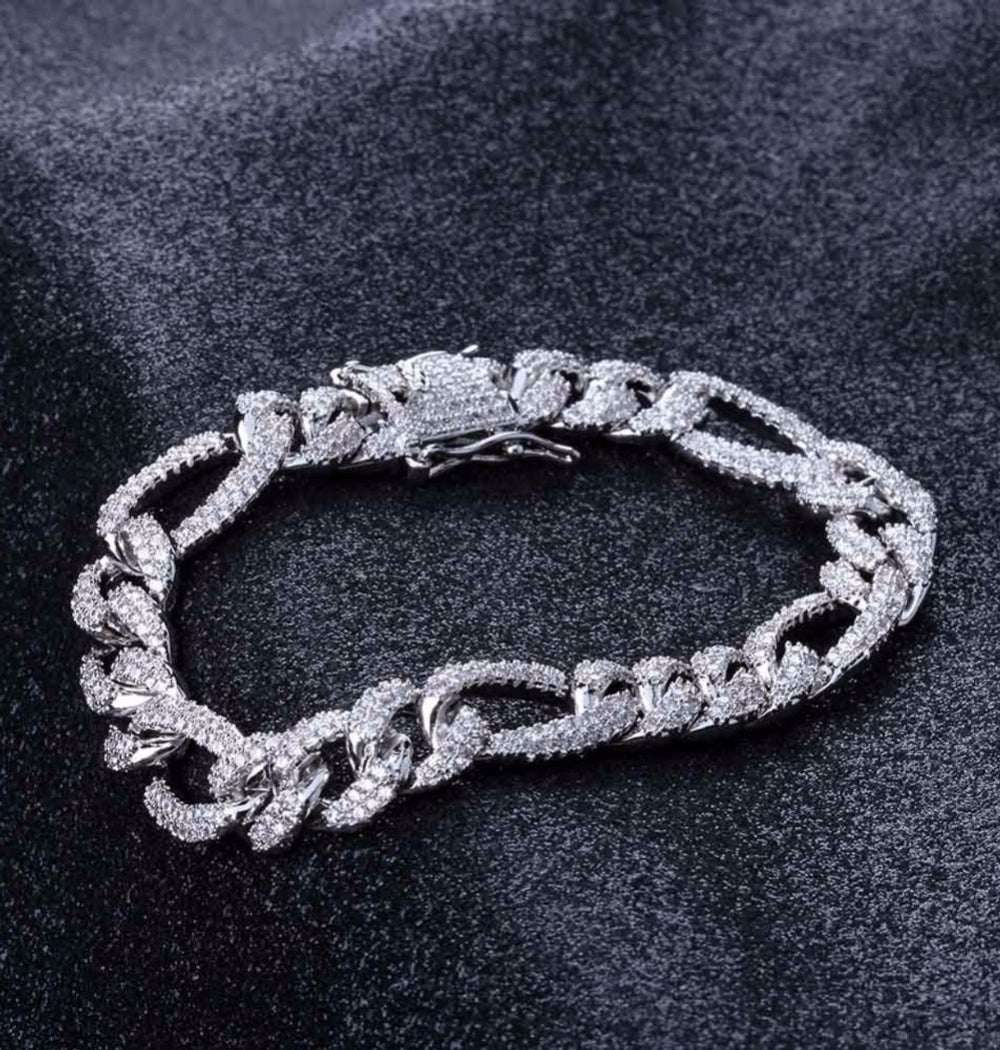 Round Cut VVS1 Moissanite Iced Out Hip Hop Bracelet