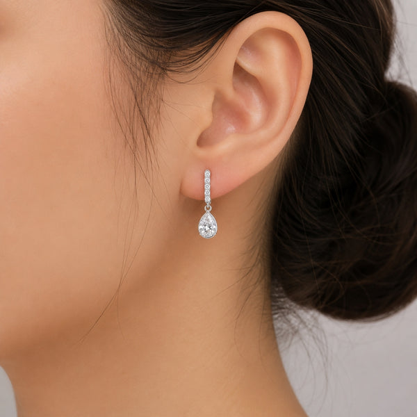 Elegant Pear Cut Moissanite Women's Drop Earrings For Birthday Gift