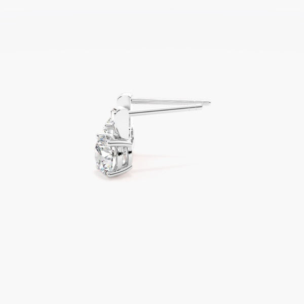Round Cut Moissanite Stud Earring For Women