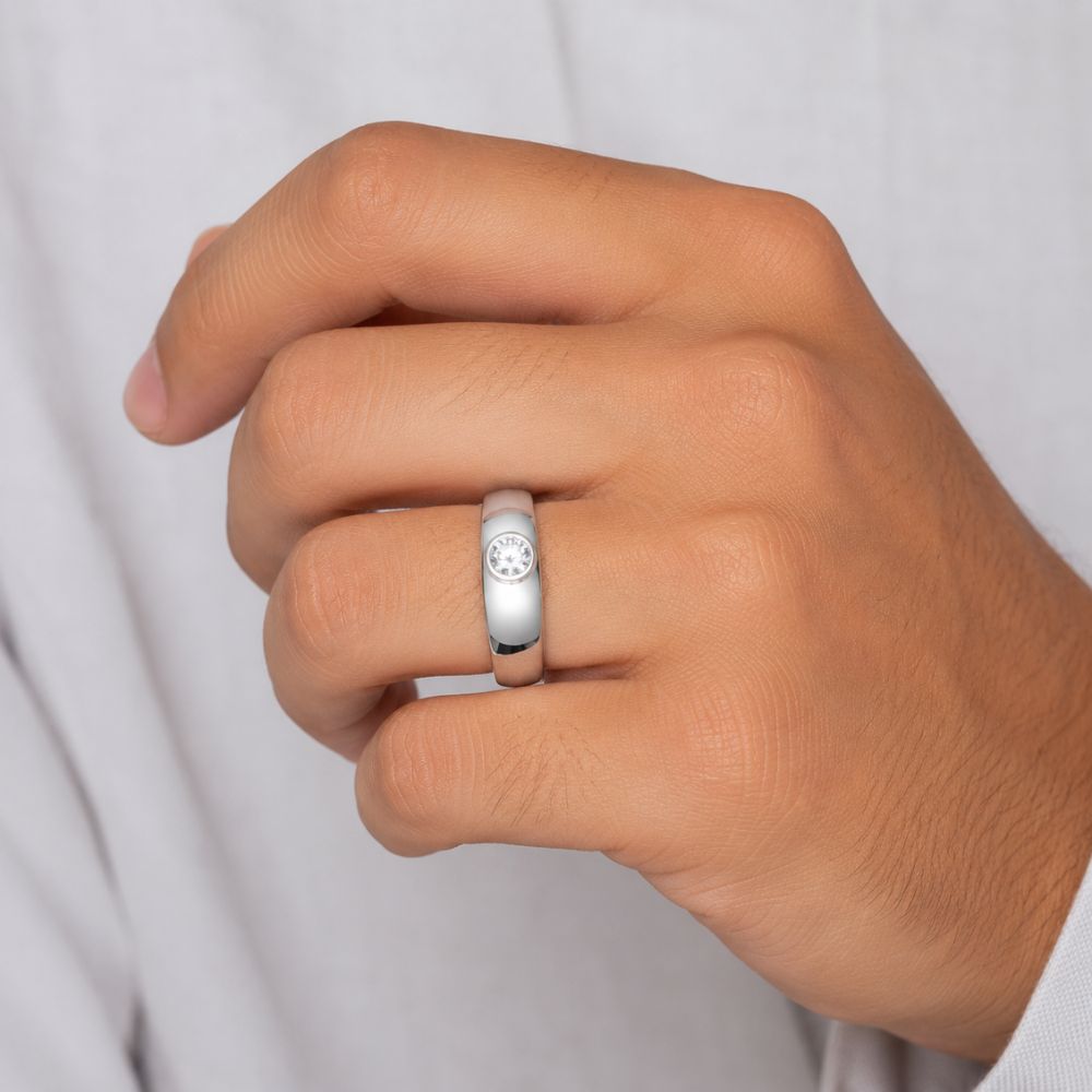 Round Cut Lab Grown Diamond Bezel Set Solitaire Men's Ring For Anniversary Gift