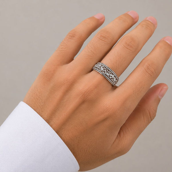Lab Grown Diamond Round Cut Vintage Band For Men