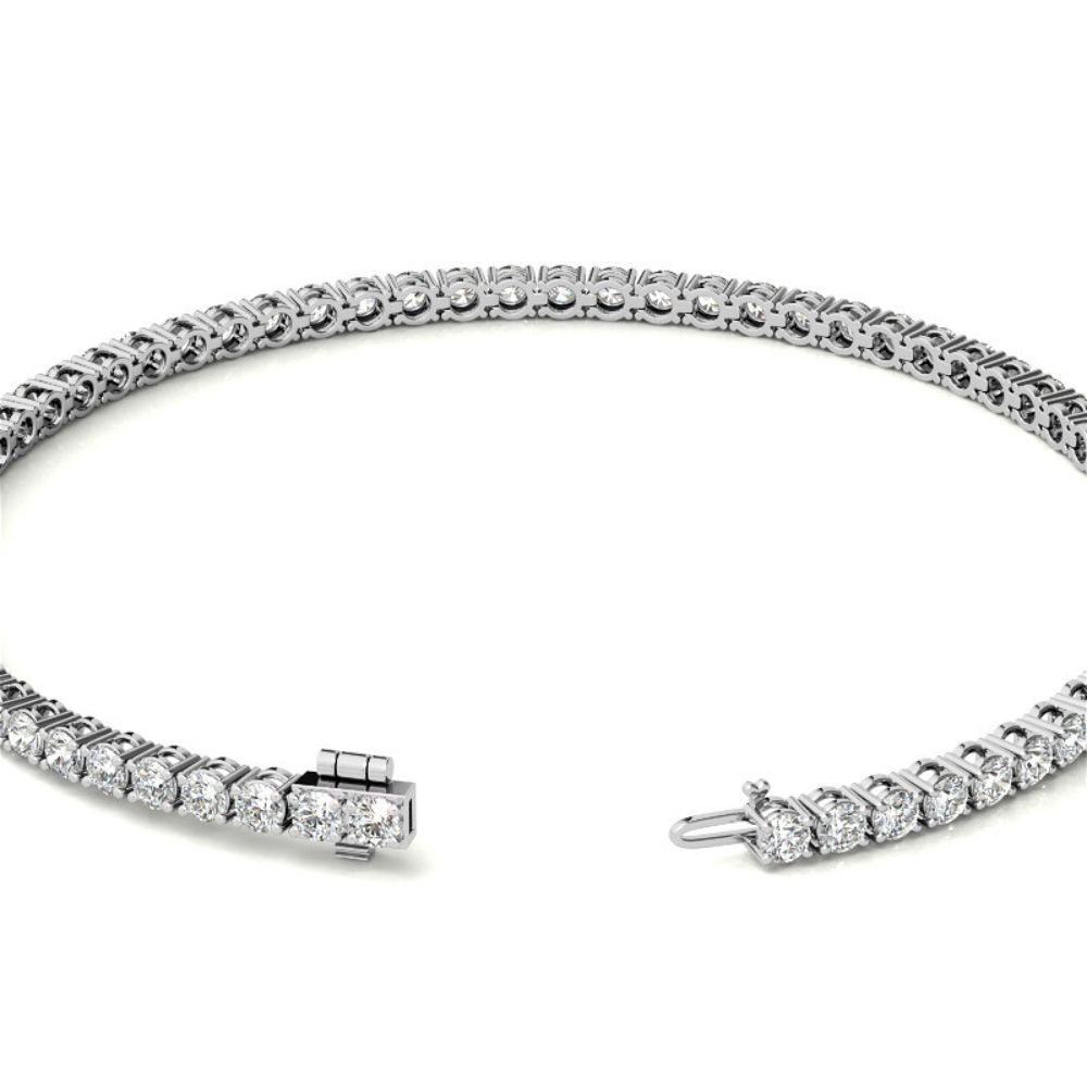 Round Cut Moissanite Bracelet For Anniversary Gift
