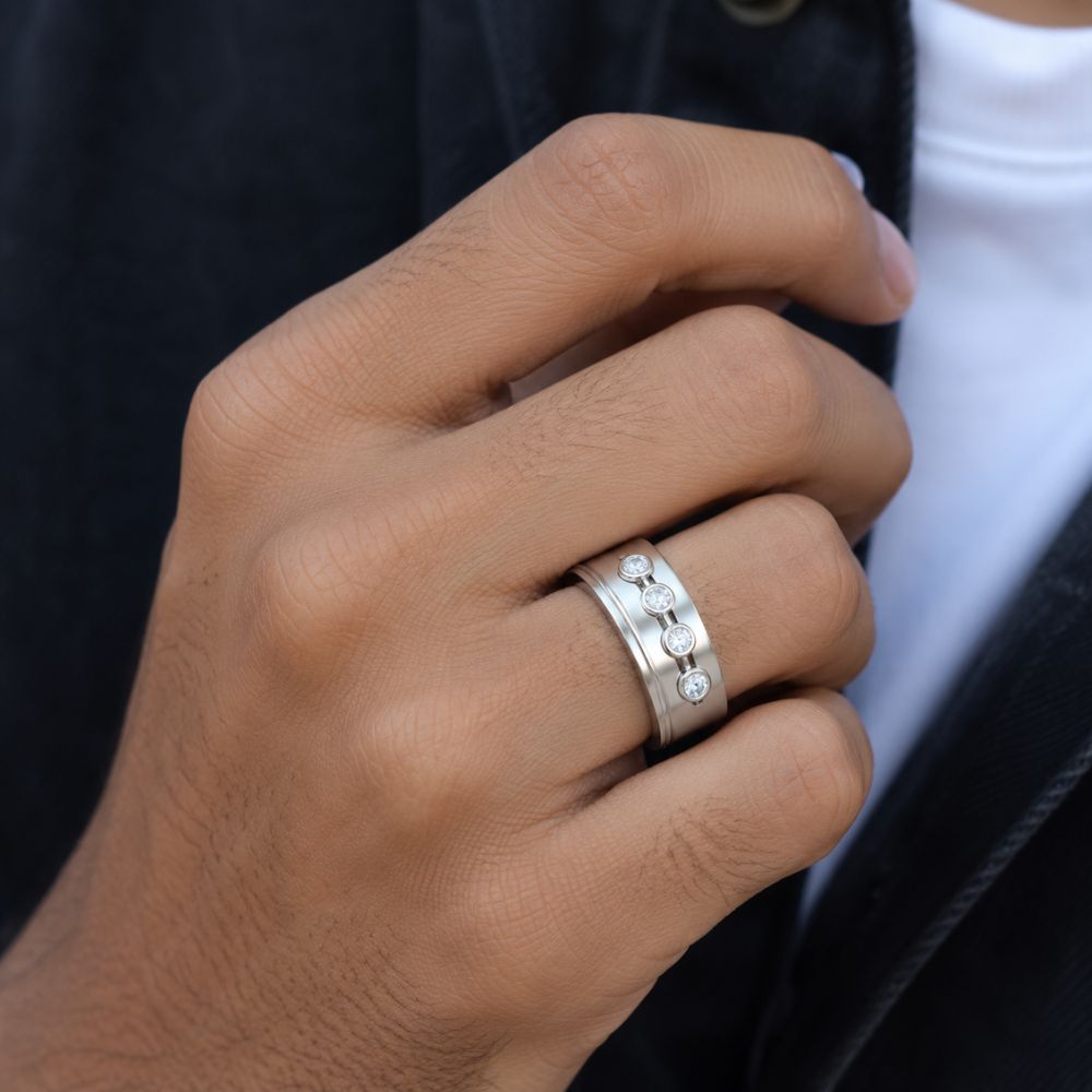 Round Cut Lab Grown Diamond Bezel Set Men's Wedding Band