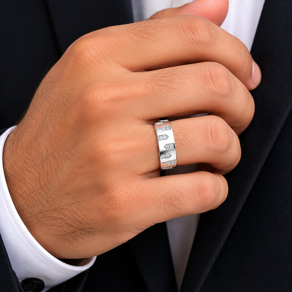 Round Cut Lab Grown Diamond Prong Setting Men's Promise Band