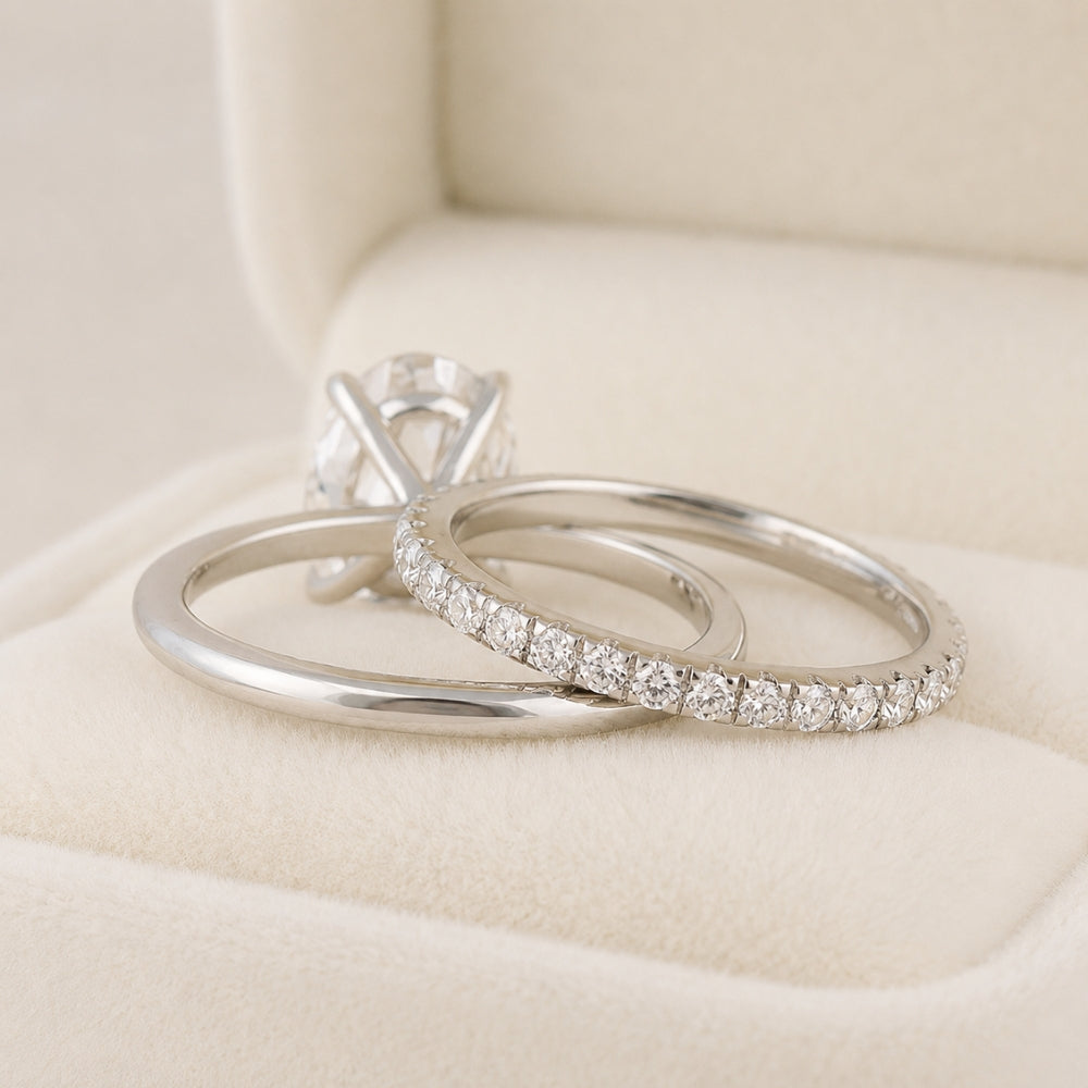 Lab Grown Diamond Oval Cut Solitaire Bridal Ring Set