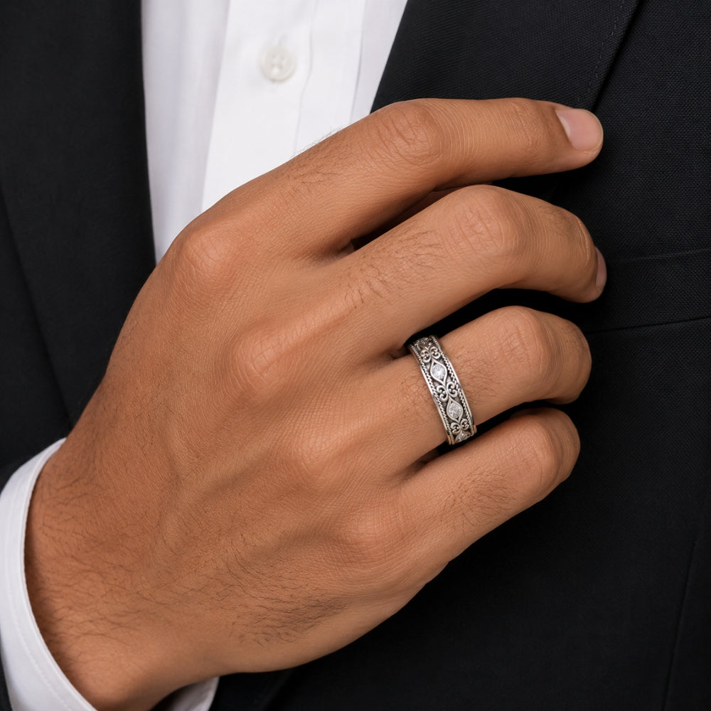 Lab Grown Diamond Round Cut Vintage Style Wedding Band