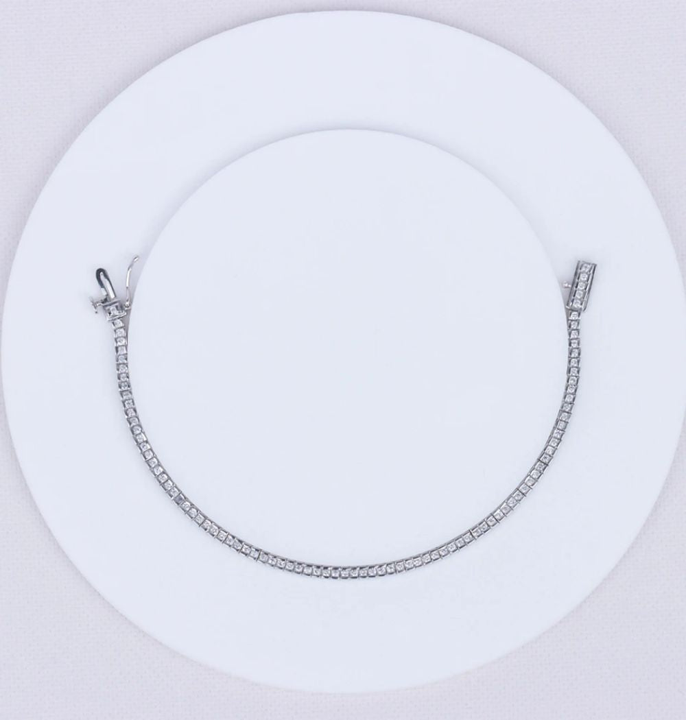Round Cut Bar Set Moissanite Bracelet For Anniversary Gift
