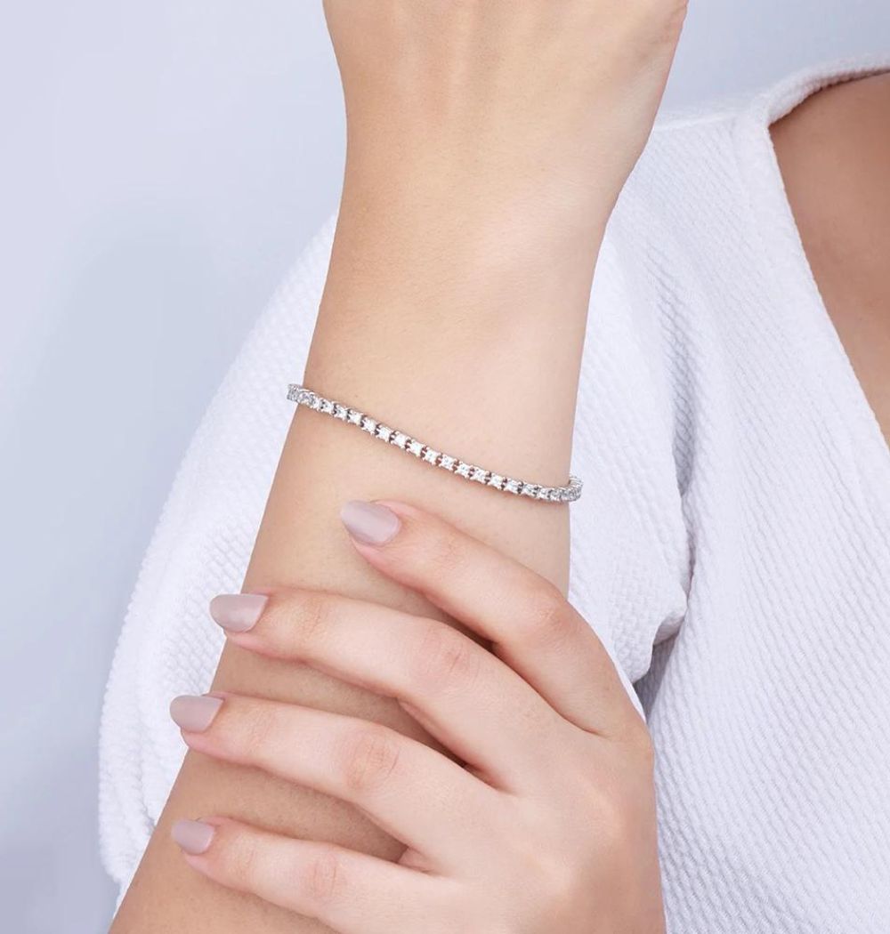 Princess Cut Colorless Moissanite Tennis Bracelet For Gift