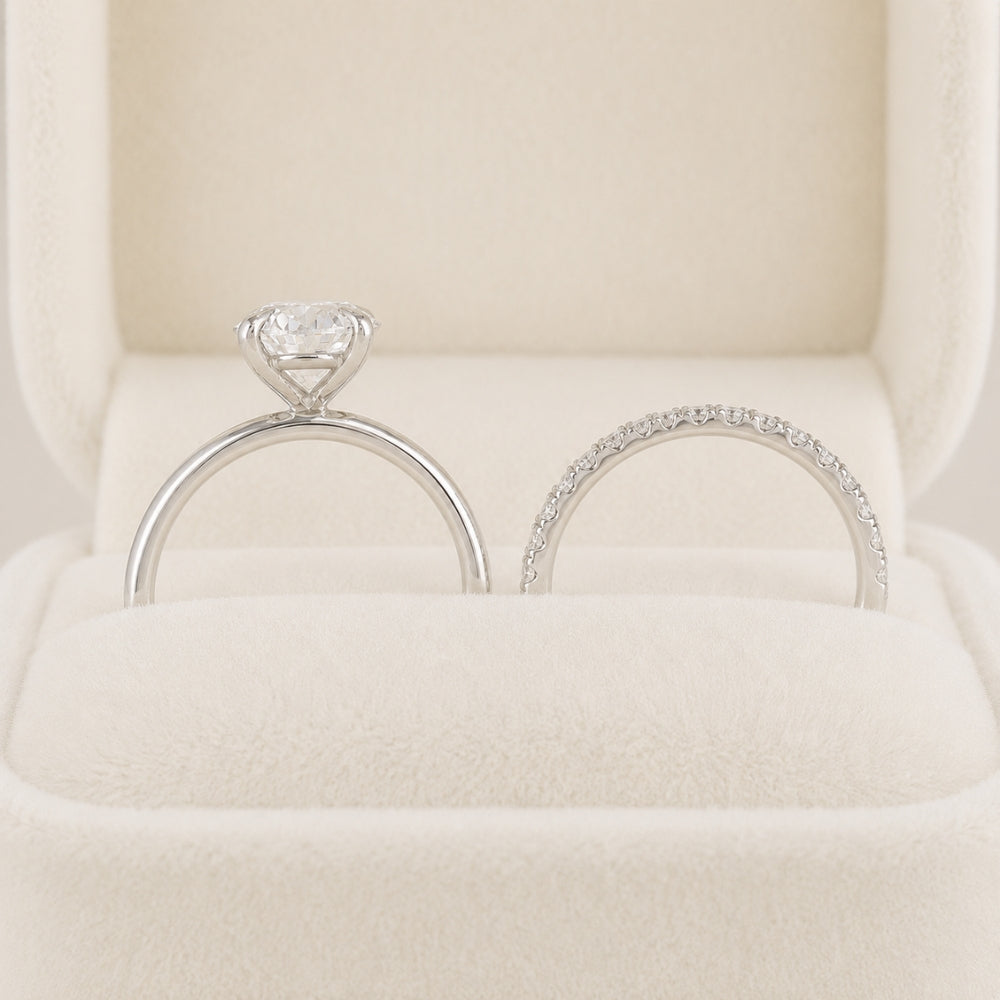 Lab Grown Diamond Oval Cut Solitaire Bridal Ring Set