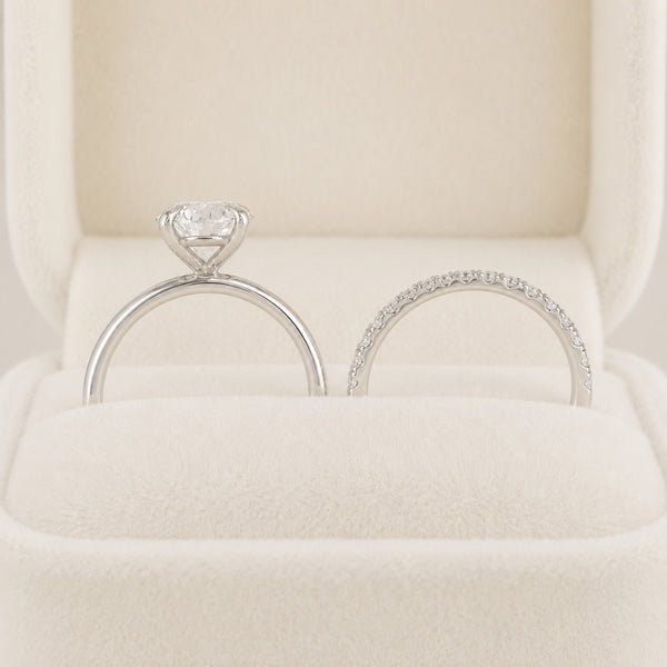 Lab Grown Diamond Oval Cut Solitaire Bridal Ring Set