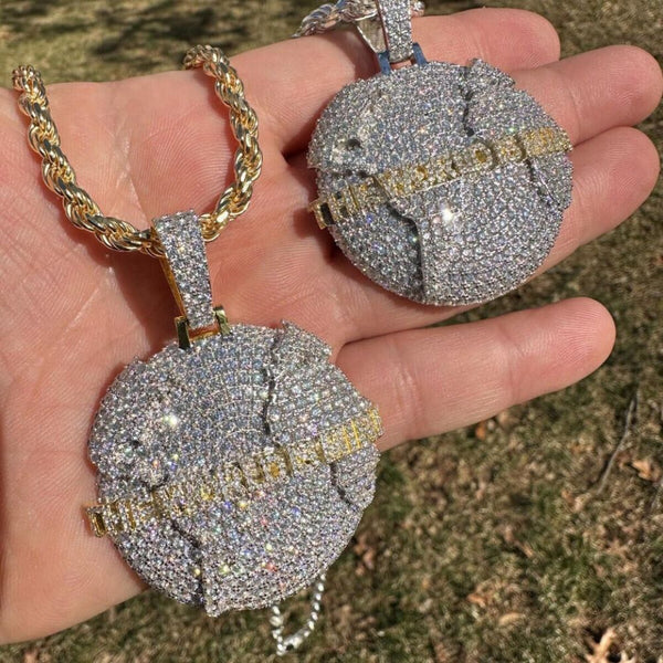 Iced Out Moissanite The World Is Mine Hip Hop Pendant