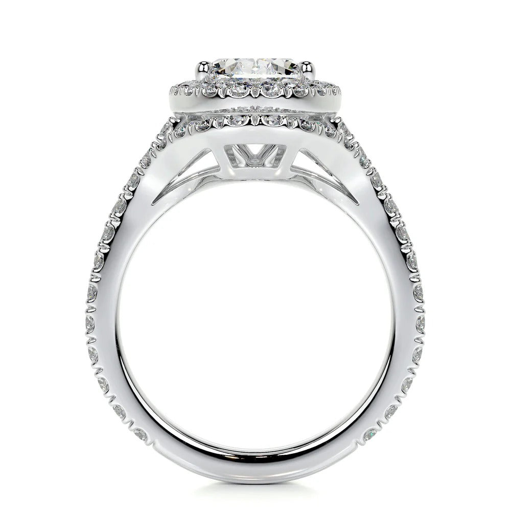 Oval Moissanite Diamond Halo Ring Set