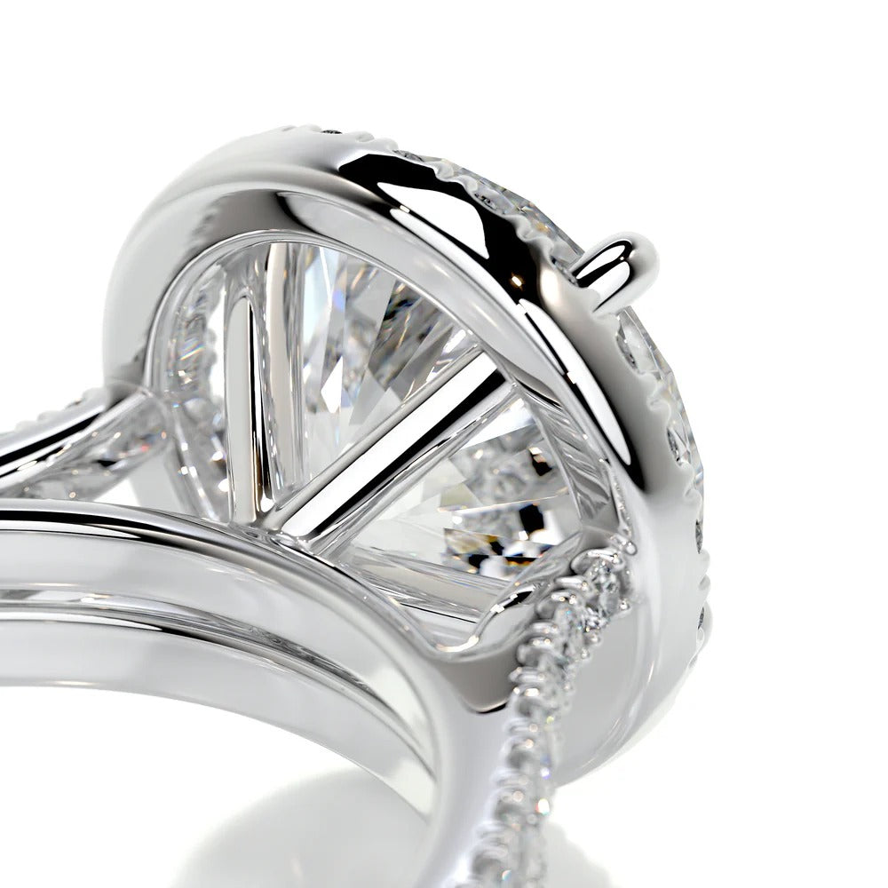 Brilliant Round Cut Halo Bridal Ring Set