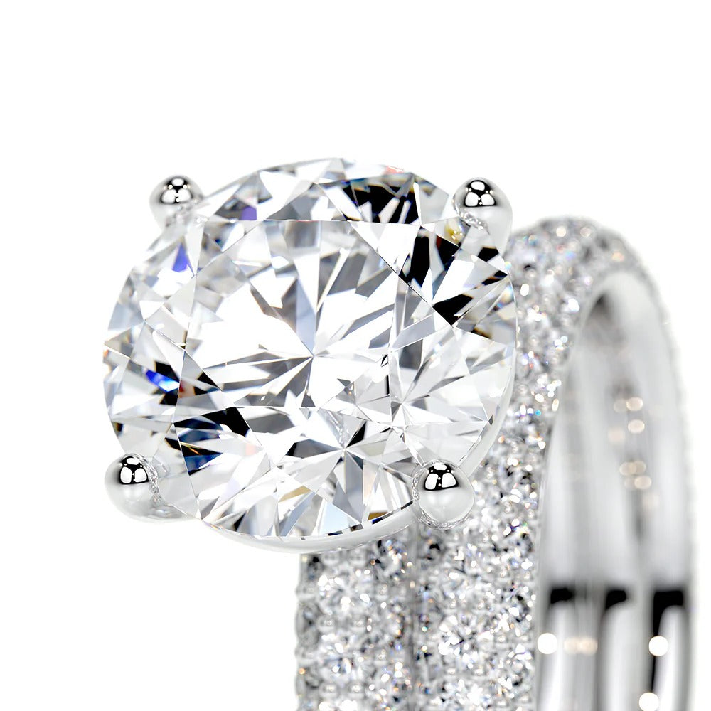 Brilliant Round Cut Moissnaite Diamond Ring Set