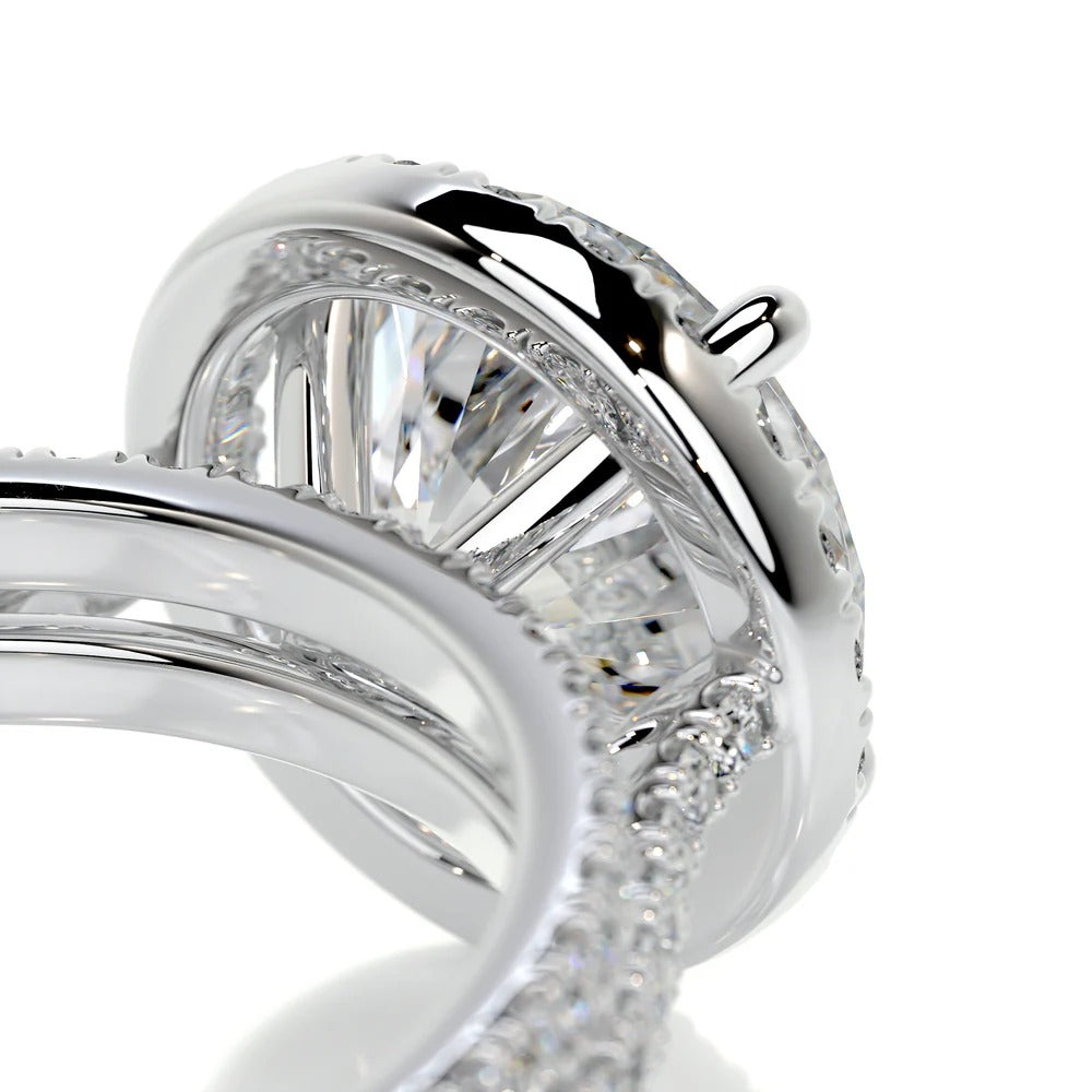 Brilliant Round Cut Halo Bridal Ring Set