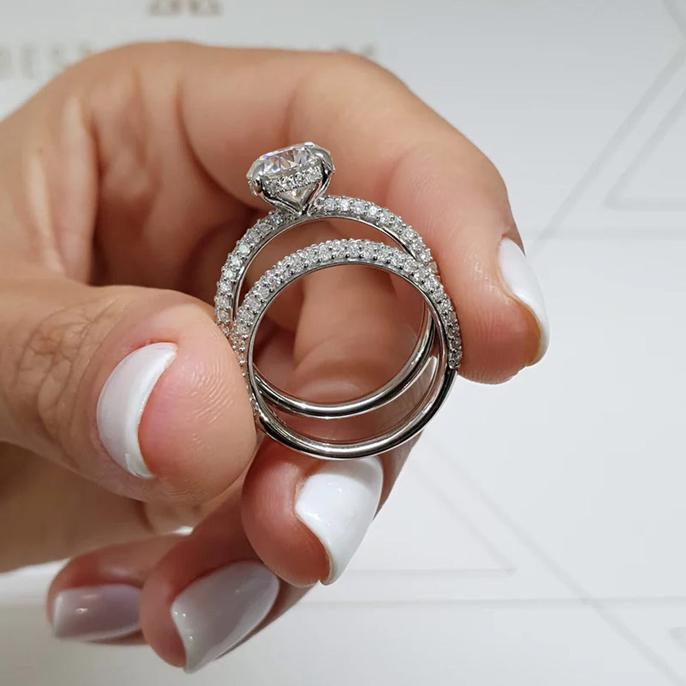 Brilliant Round Cut Hidden Halo Thin Ring Set