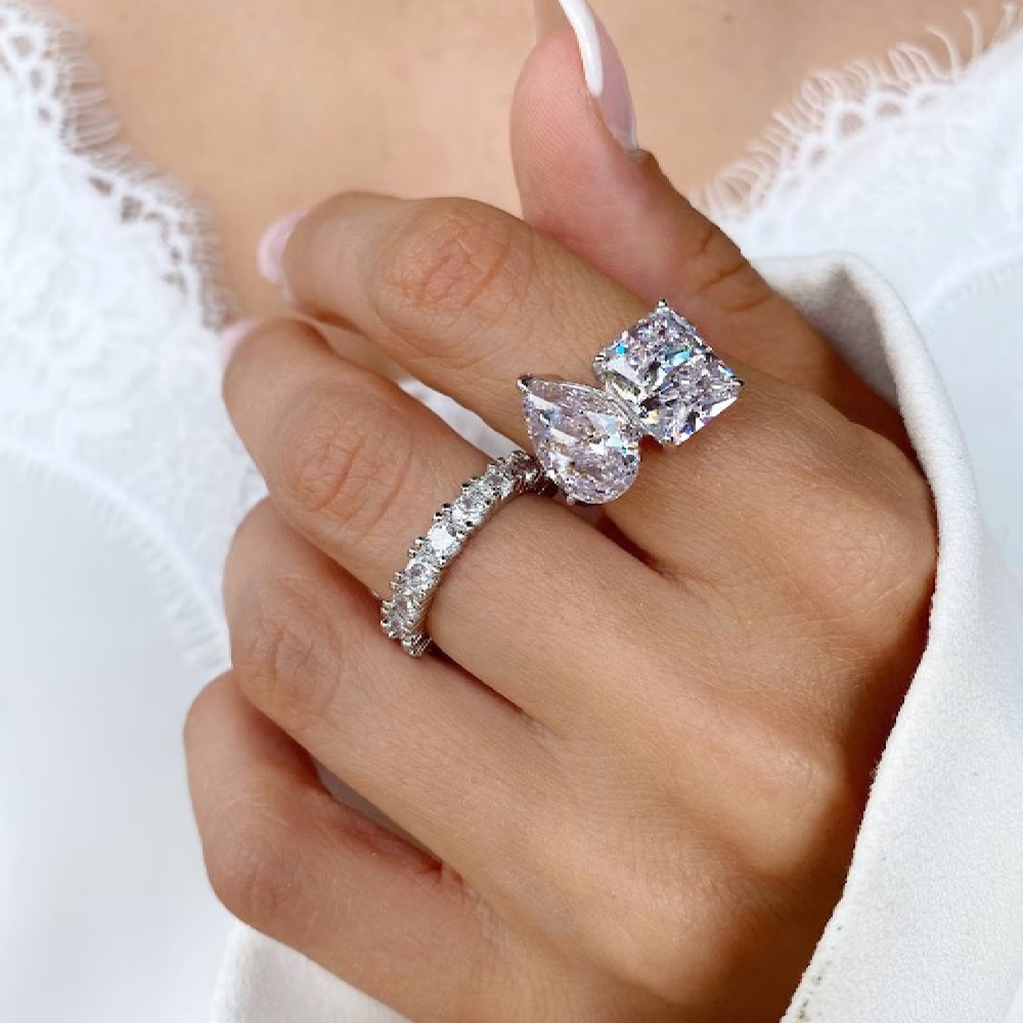 Celebrity Style Toi et Moi Engagement Rings