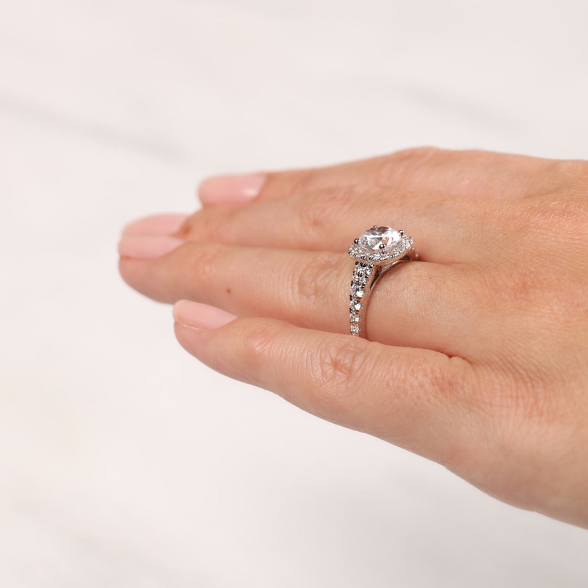Moissanite Diamond Round Cut Halo Engagement Ring