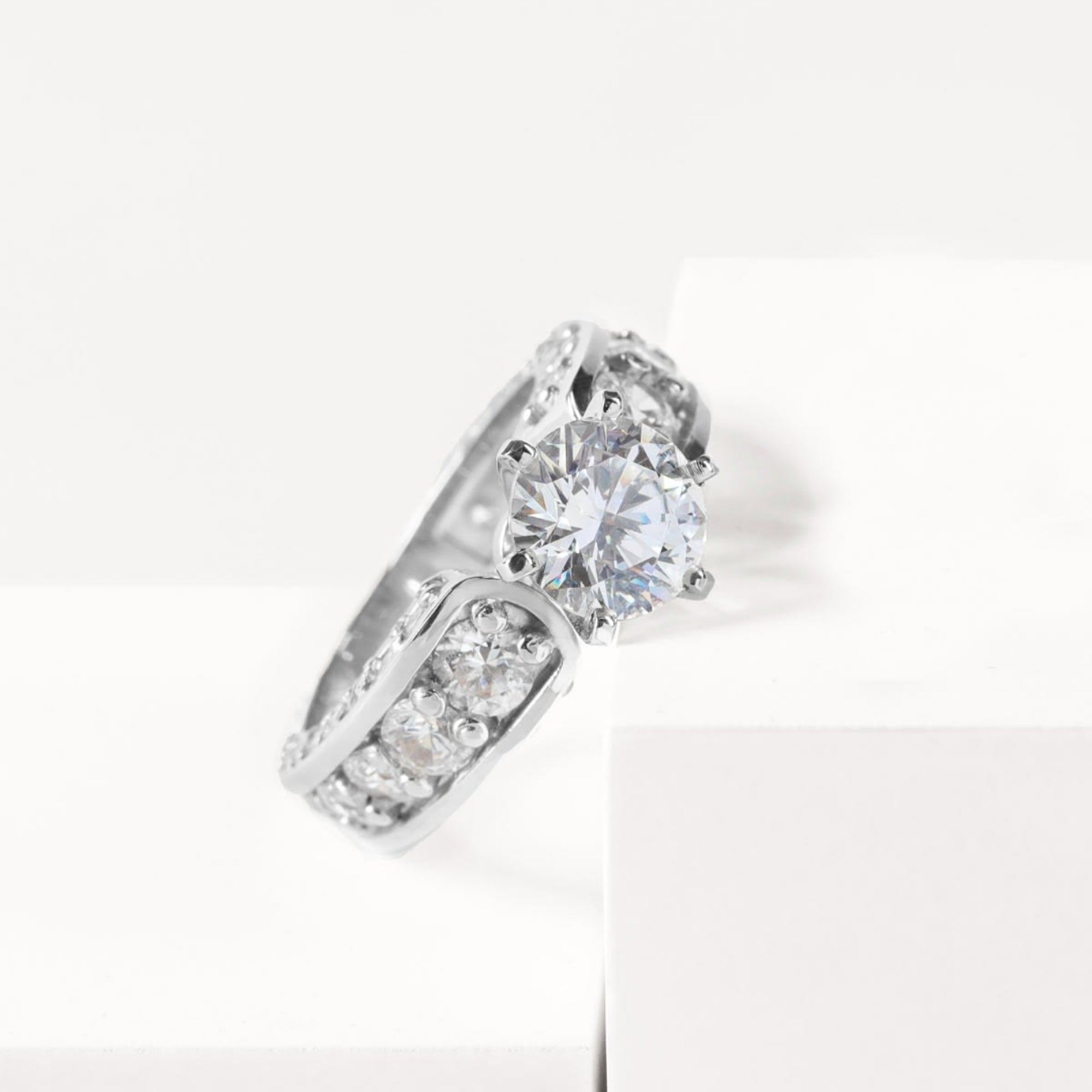 Brilliant Round Cut Vintage Moissanite Engagement Ring