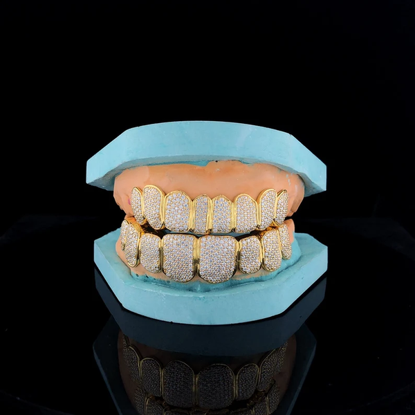 Moissanite Diamond Custom Grillz with 925 Sterling Silver