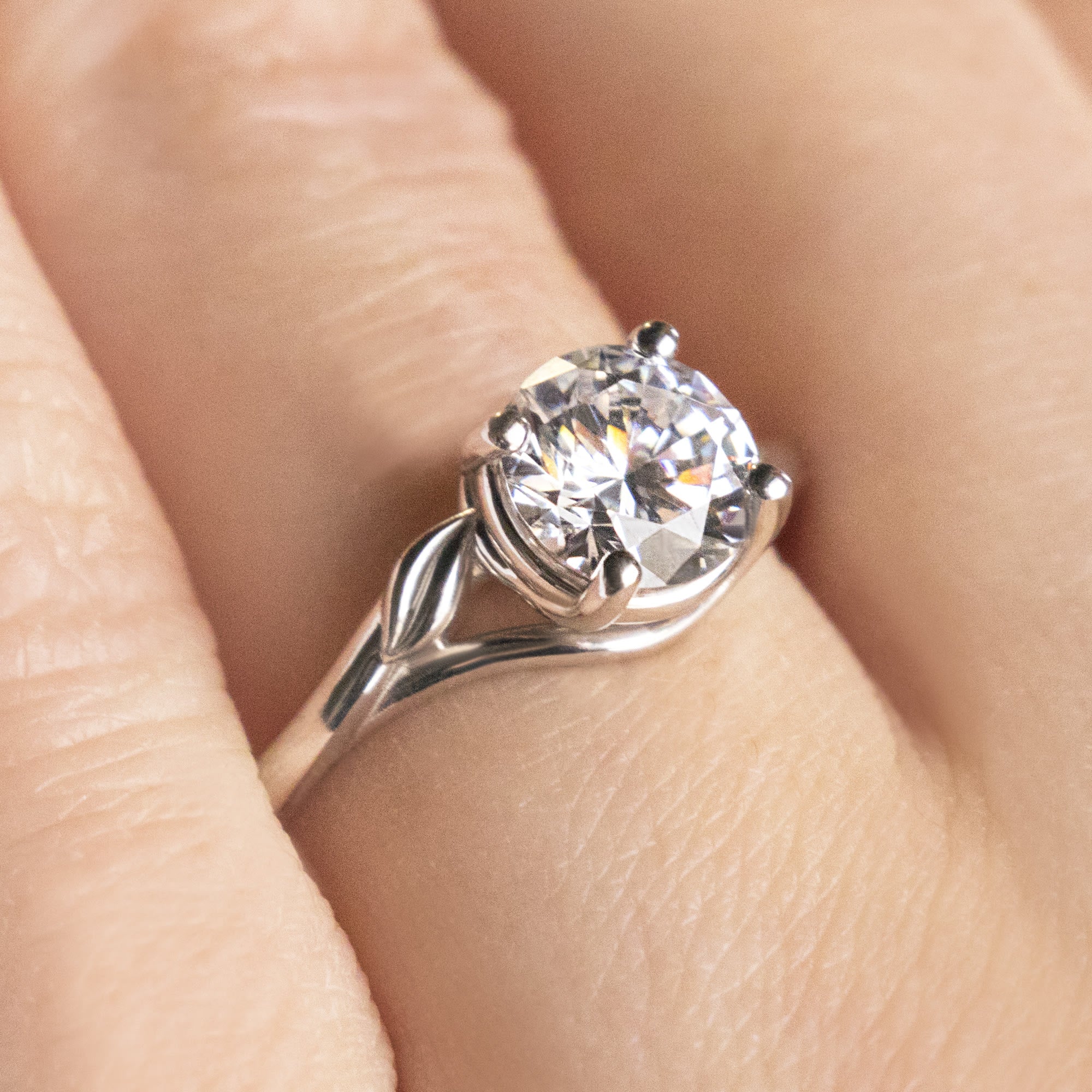 Ivy Round Cut Solitaire Engagement Ring