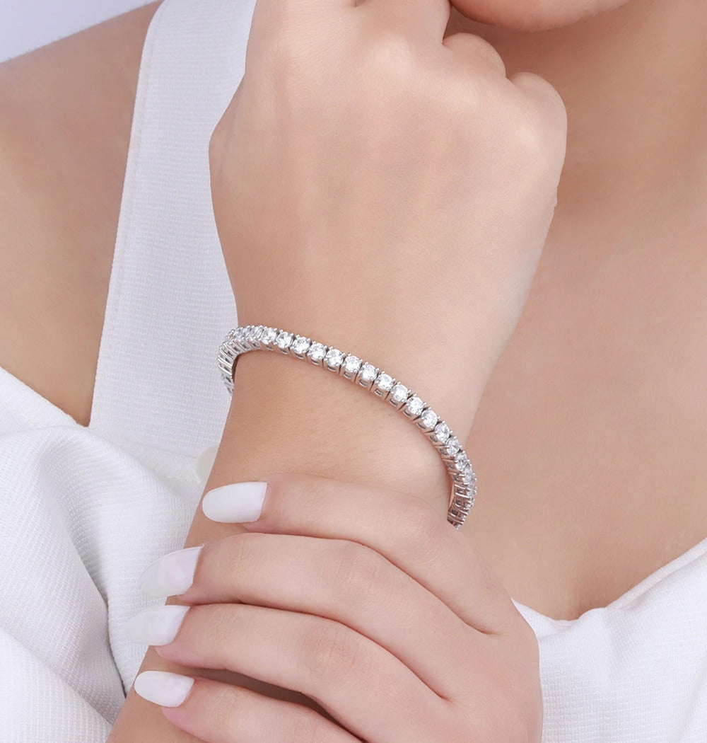 Moissanite Round Brilliant Cut Tennis Bracelet