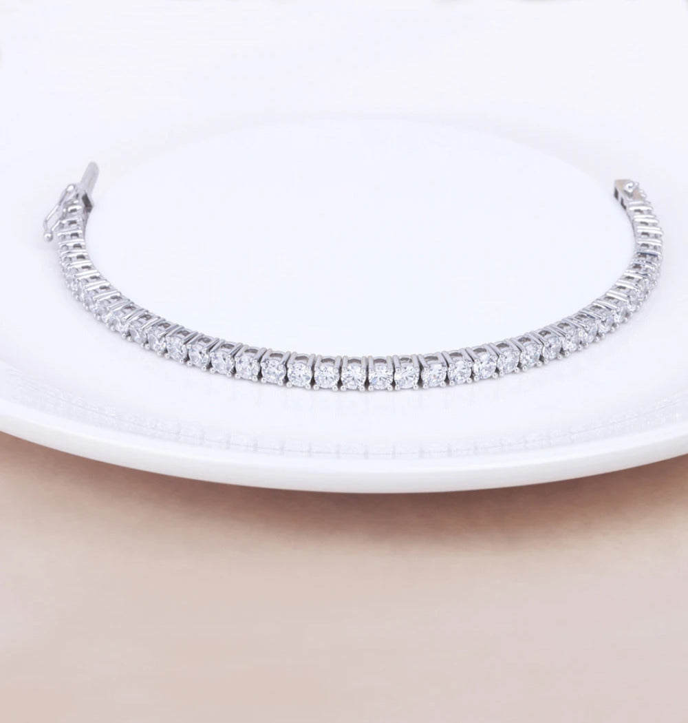 Moissanite Round Brilliant Cut Tennis Bracelet