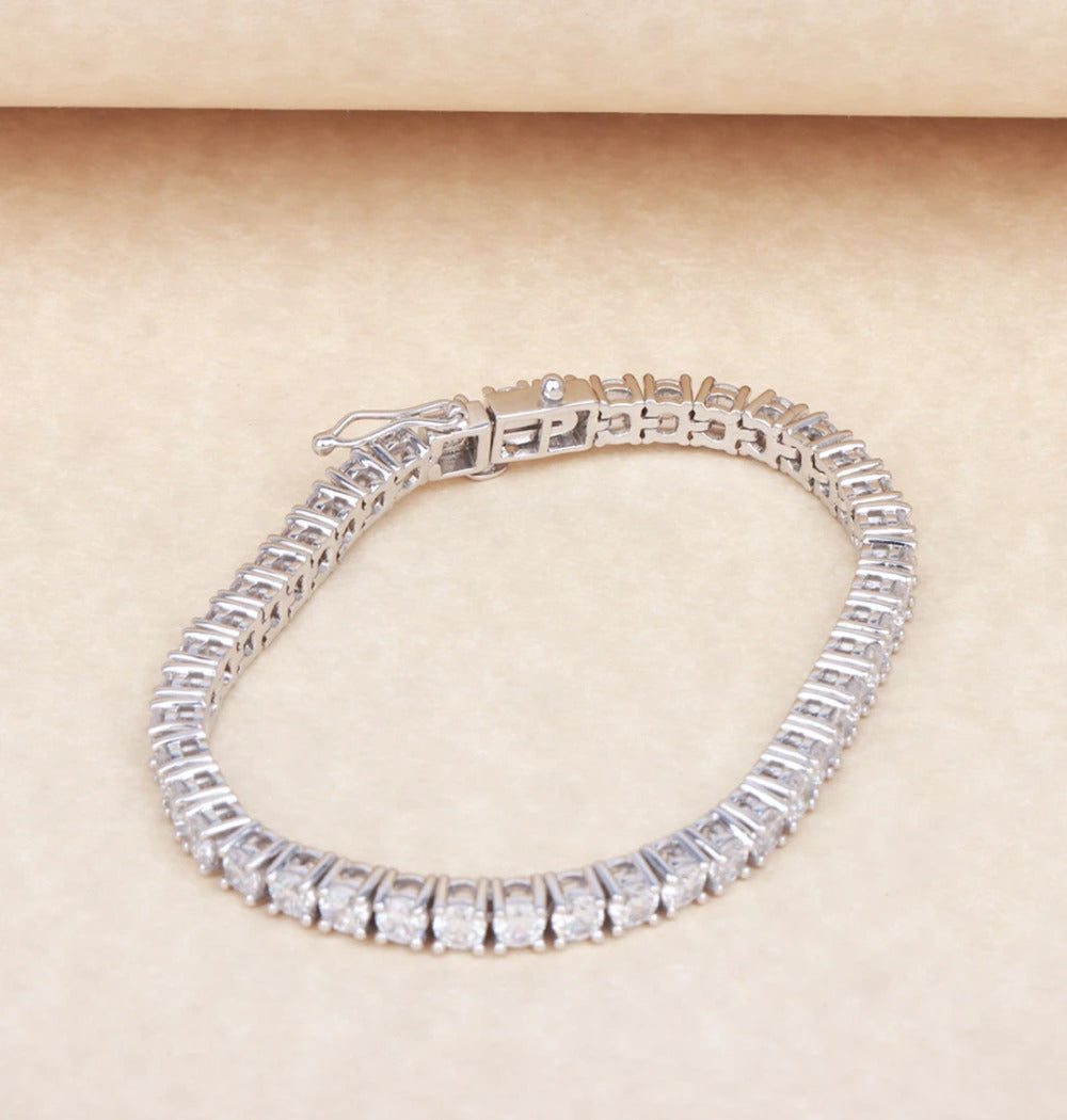 Moissanite Round Brilliant Cut Tennis Bracelet