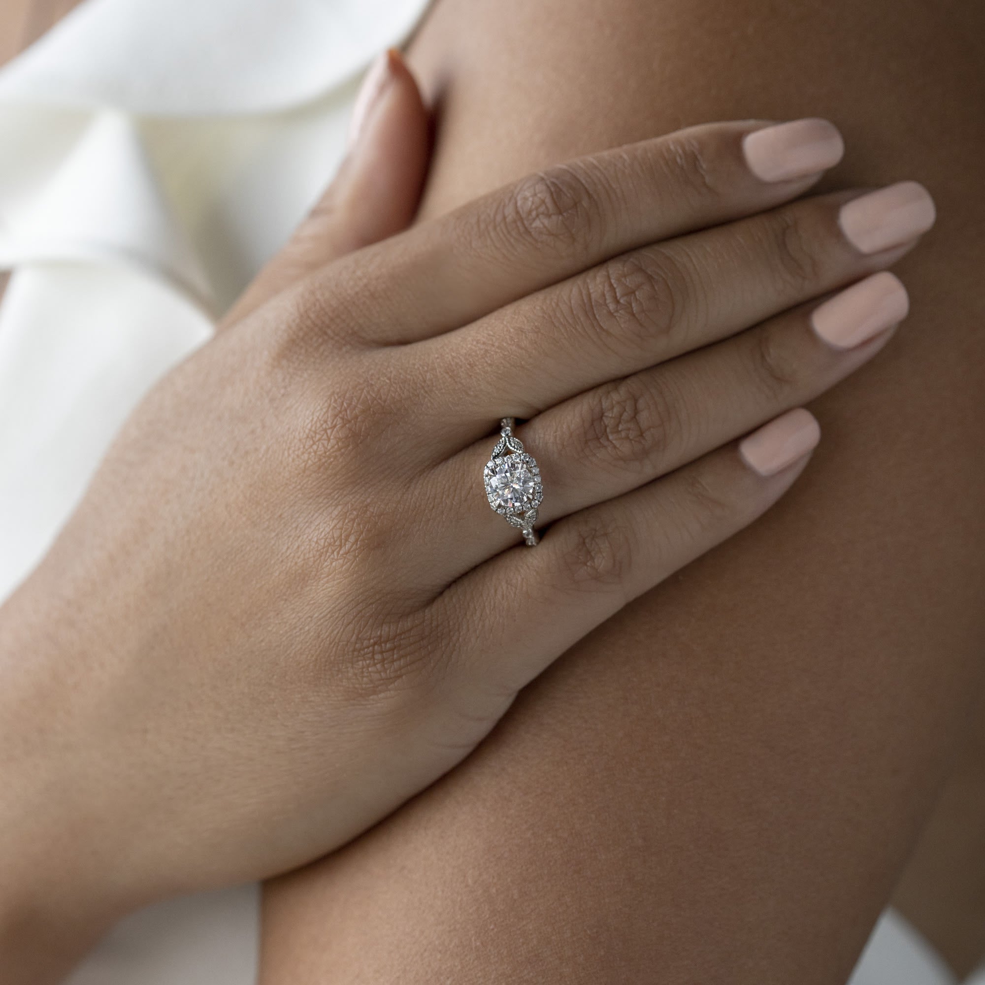 Round Cut Halo Moissanite Engagement Ring